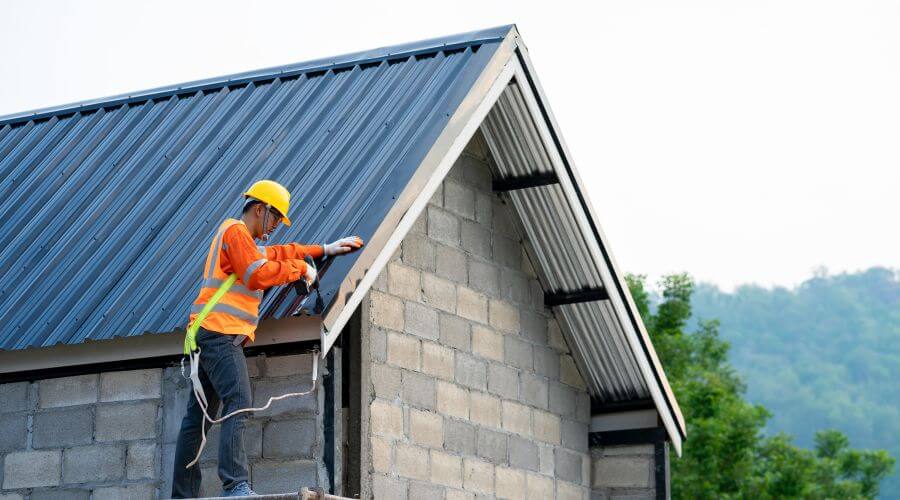 Professional gutter cleaning in Silas, AL
